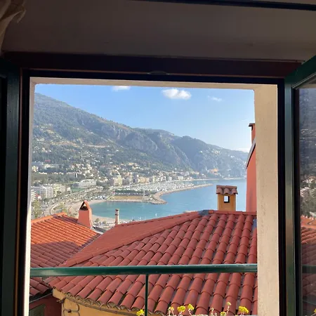 House Old Town 50m Beach&shop Apartment